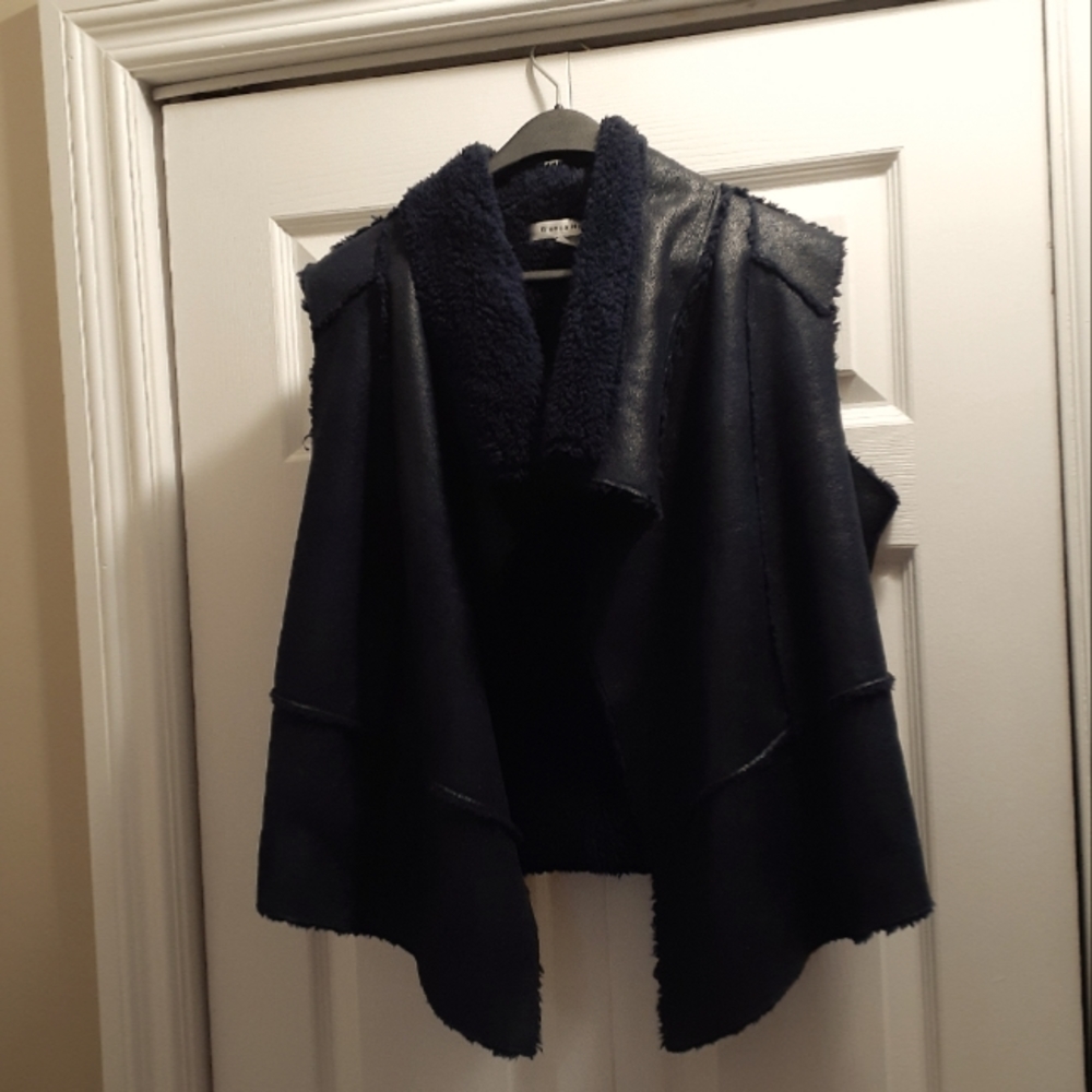 Bianca Nygard Navy Vest Size 14